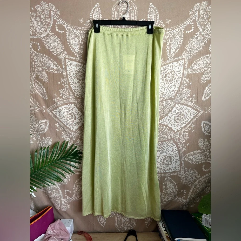 NWT Djerf Avenue Peridot Skirt in Green - Picture 3 of 6